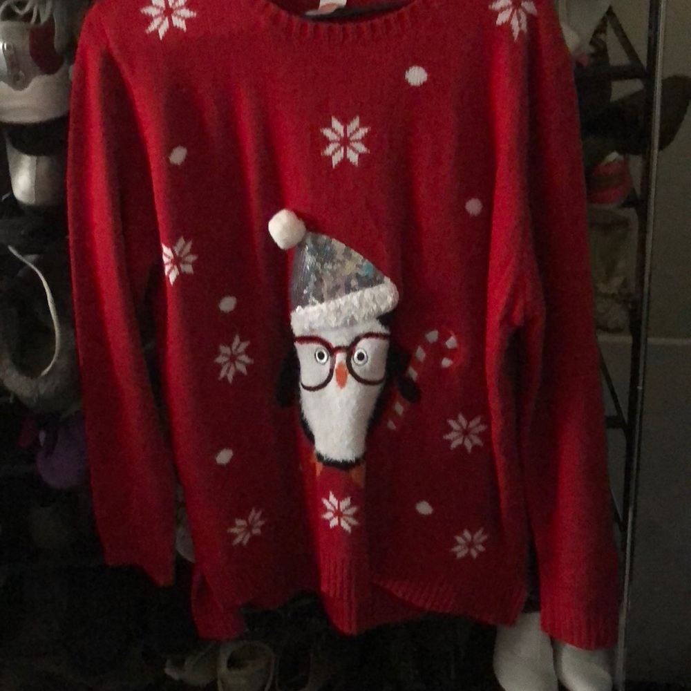 Christmas sweater cute penguin